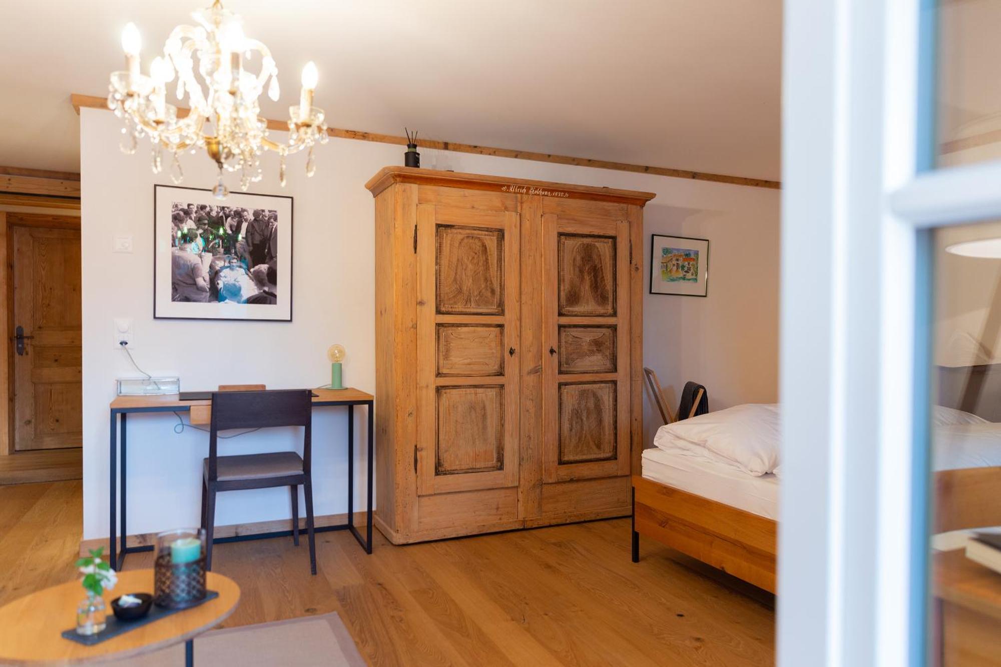 Gasthof zum Schlüssel Ueberstorf Zimmer foto
